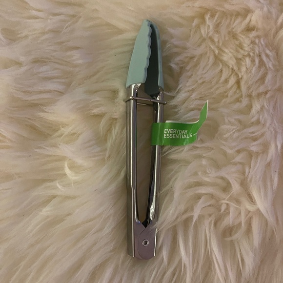 Other - silicone grip tongs